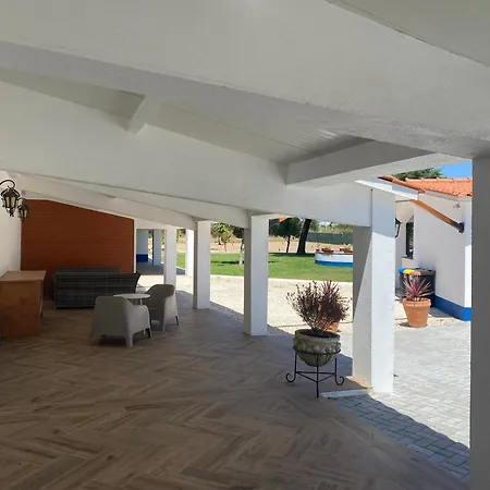 بيت للعطل Casa Oliveira *